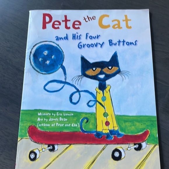 Set of 12.  Pete the Cat kids books.  Kimberly and James Dean - Picture 6 of 15